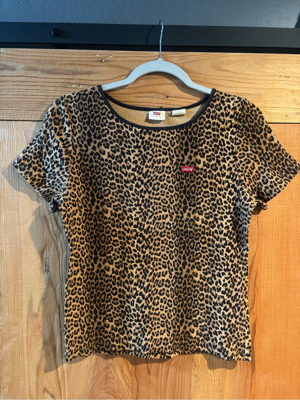 Levi's Women's Leopard Print Short Sleeve Tee - Tan/Black